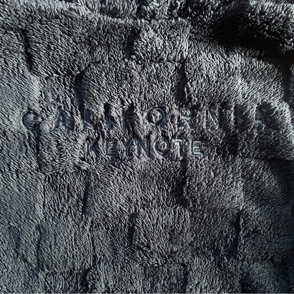 California Keynote Hoodie - Picture 2 of 3